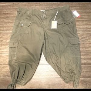 Earl Jean Cargo Capri Loose fit tie hem 24